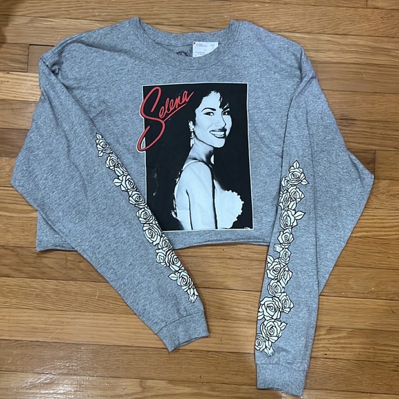 Selena Quintanilla crop cutoff long sleeve graphic t shirt gray size XL - Picture 2 of 2